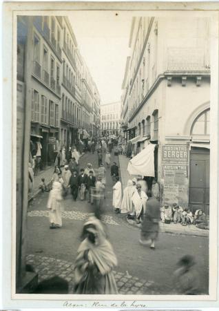 Rue_de_la_Lyre_Alger.jpg